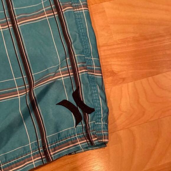 Hurley Men’s 33 Board Swim Shorts - Picture 2 of 4